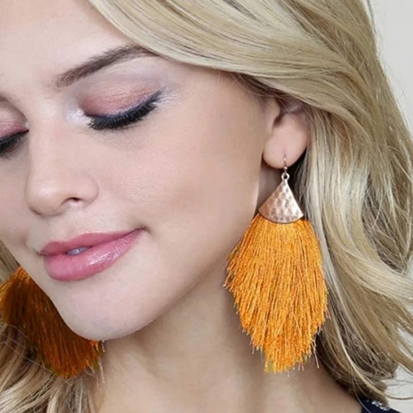 NEW trendy stylish silky tassel feather fringe drop hook earrings - Picture 1 of 8